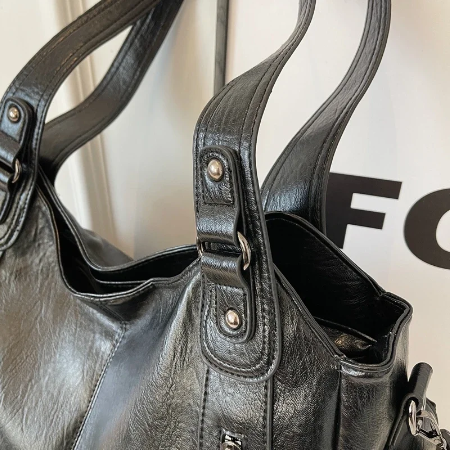 Cailin | Shoulder Bag with Zip Pockets
