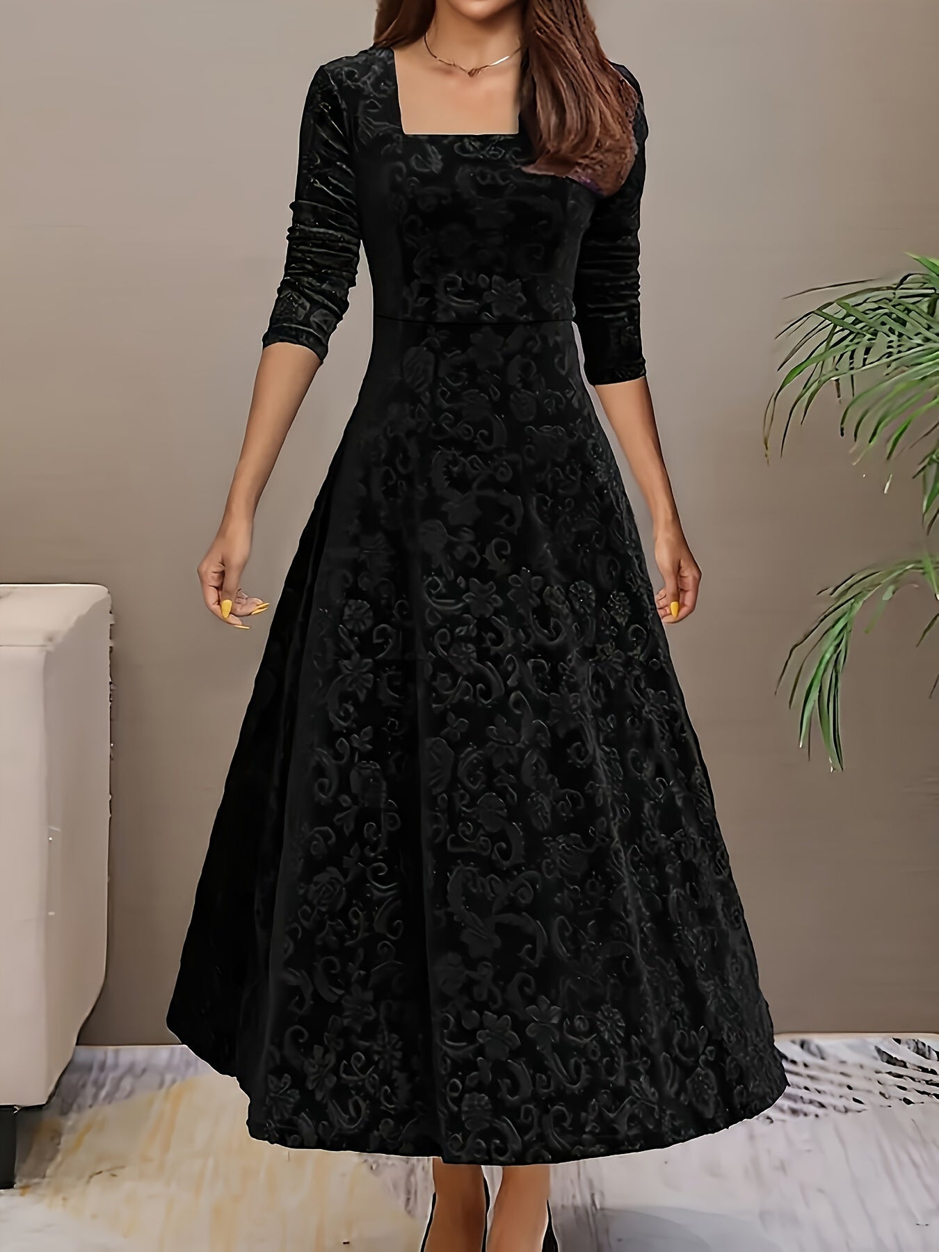 Dorothy | Elegant Patterned Maxi Dress