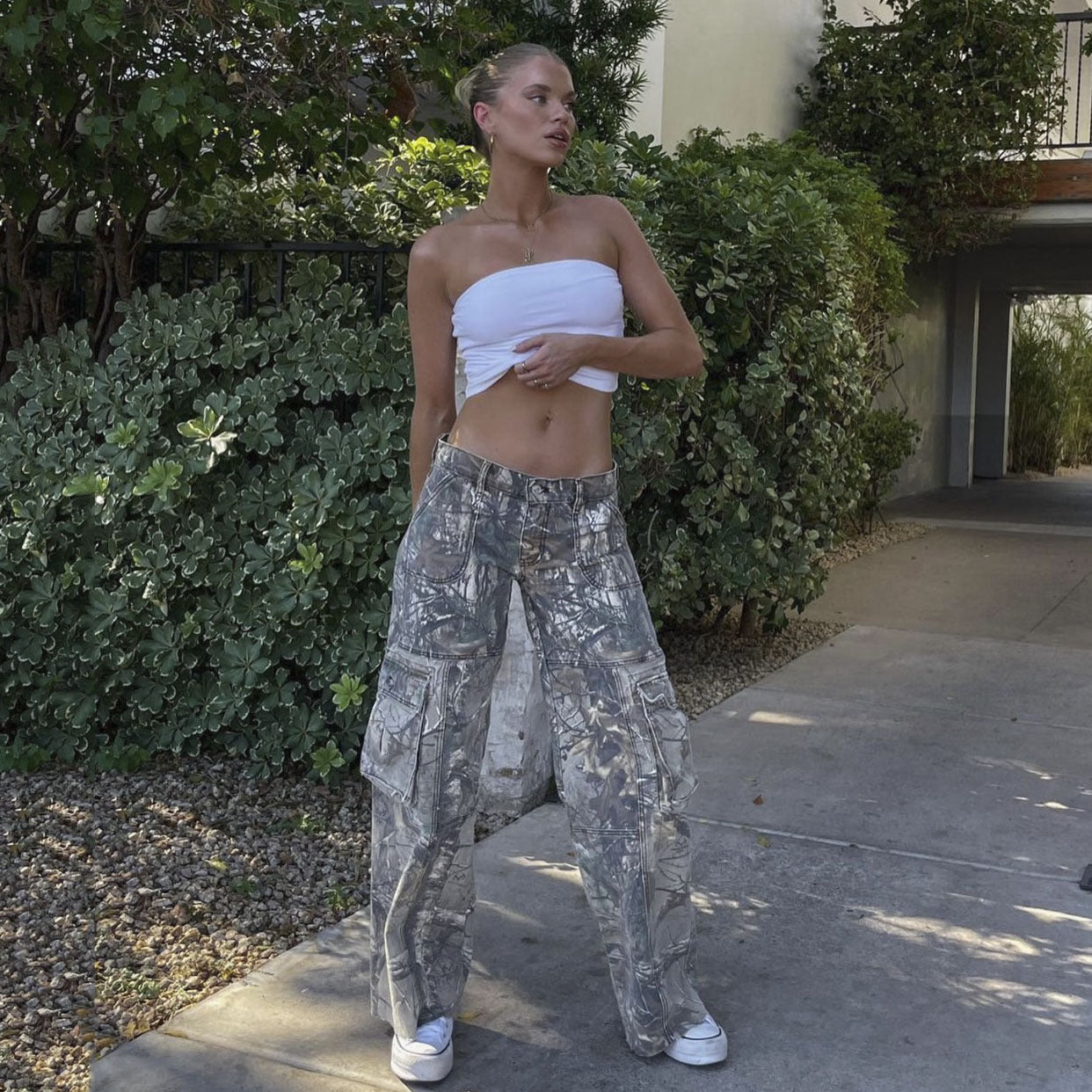 Riva | Cargo Pants with Realistic Camouflage Print