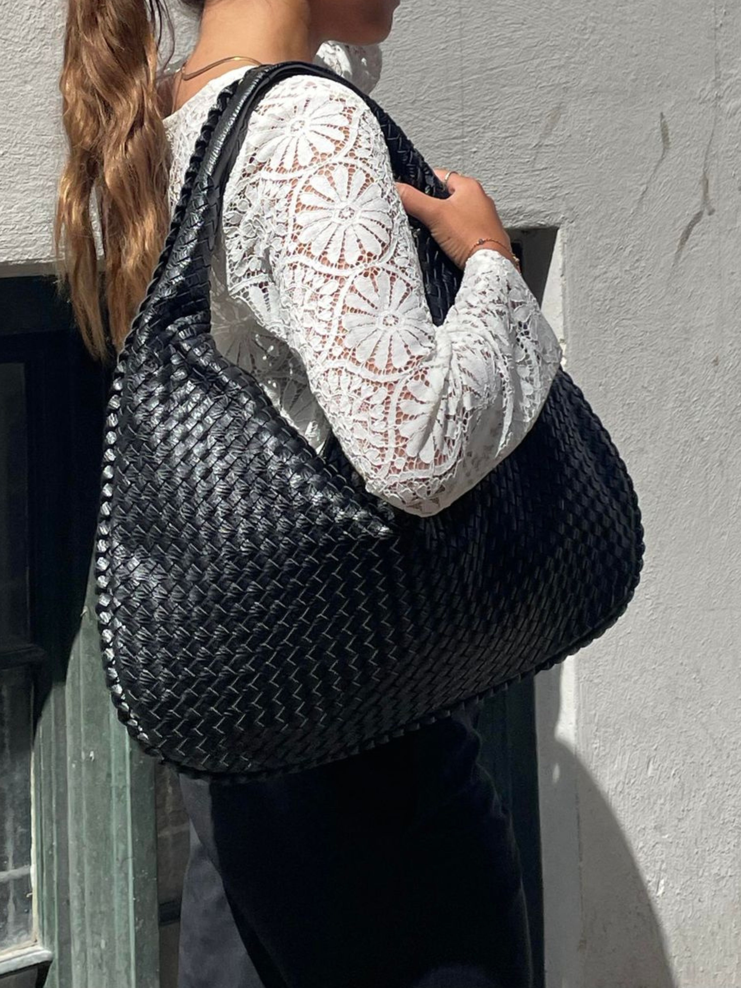 Quirine | Hobo Bag with Intricate Woven Leather Design