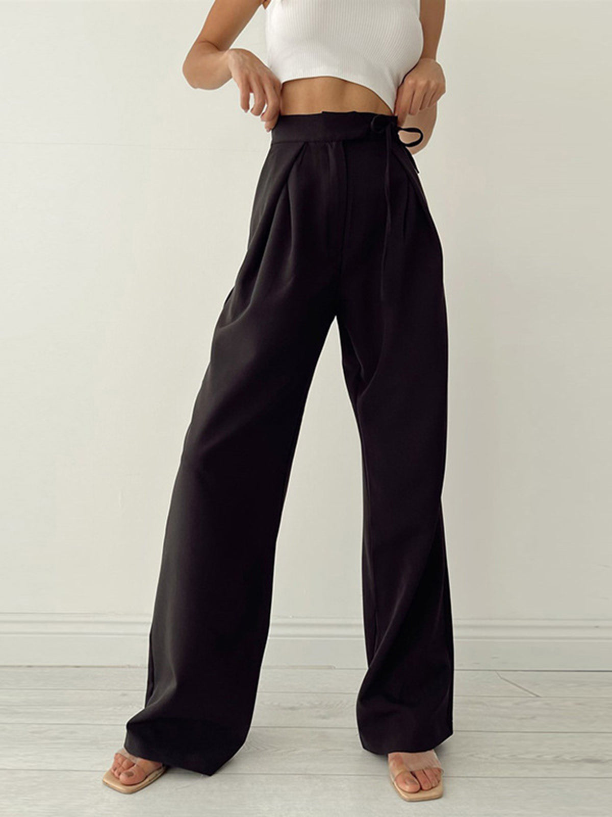 Orelia | Wide Leg Trousers Beige