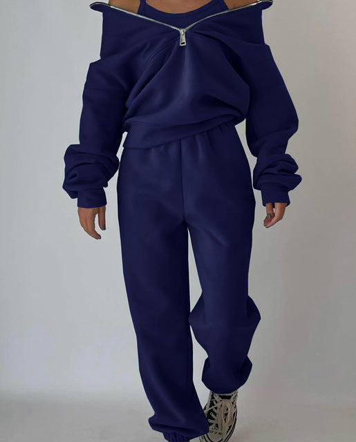 Rashida | Tracksuit Half-zip mock neck design