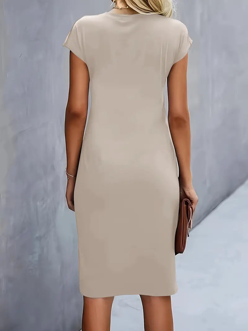 Adelina – Flattering Round Neck Dress