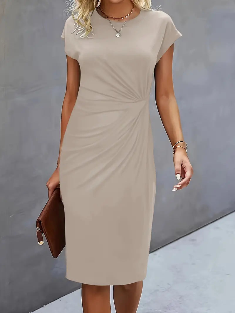 Adelina – Flattering Round Neck Dress