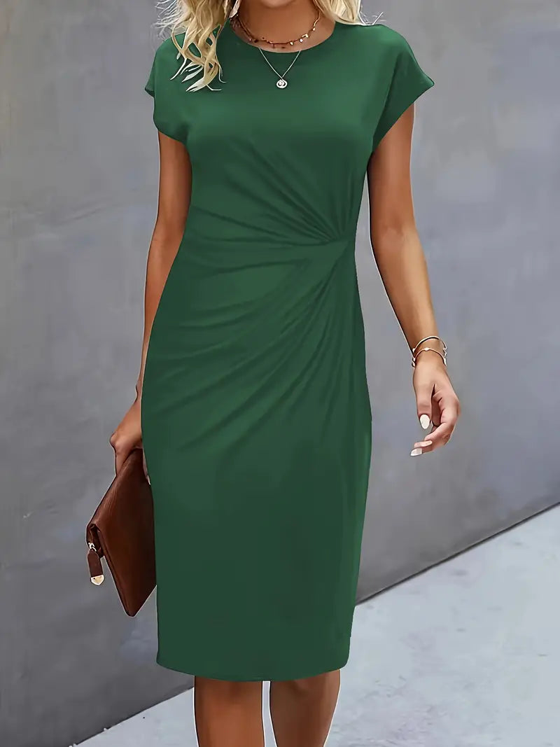 Adelina – Flattering Round Neck Dress