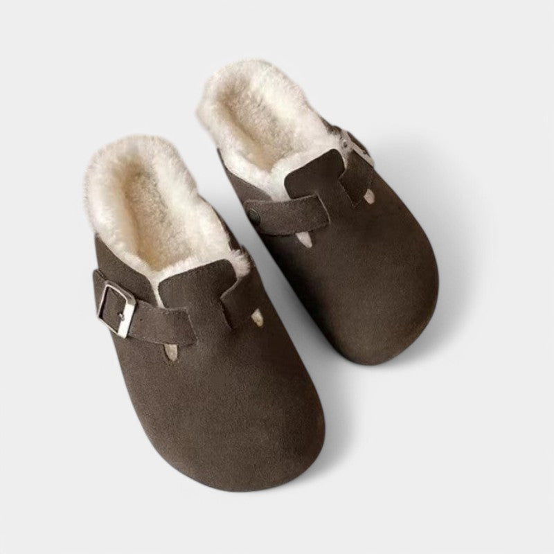 Hollie | Clogs with Buckle & Comfort Footbed