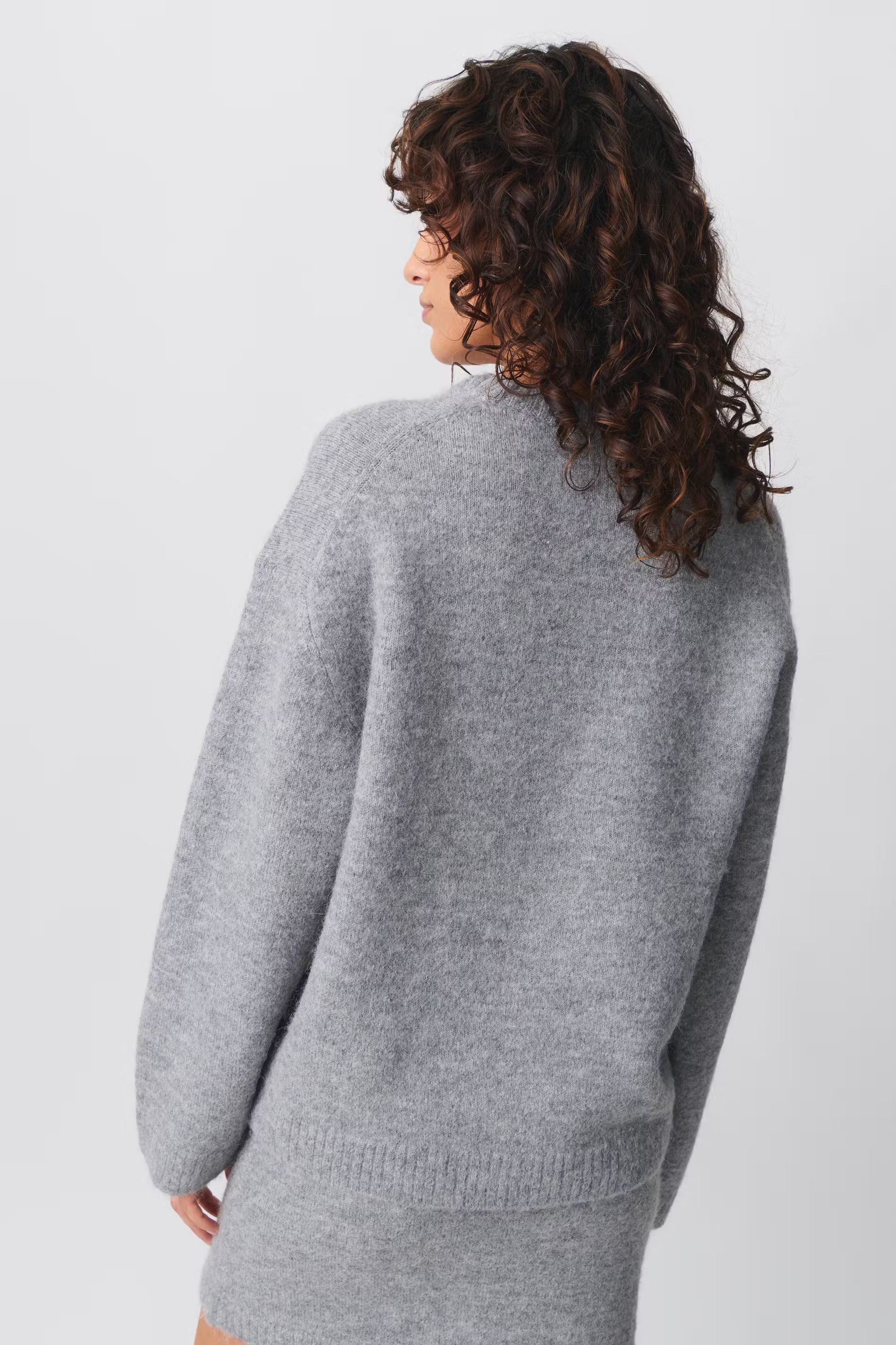 Nienke | Sweater with Ribbed Crewneck