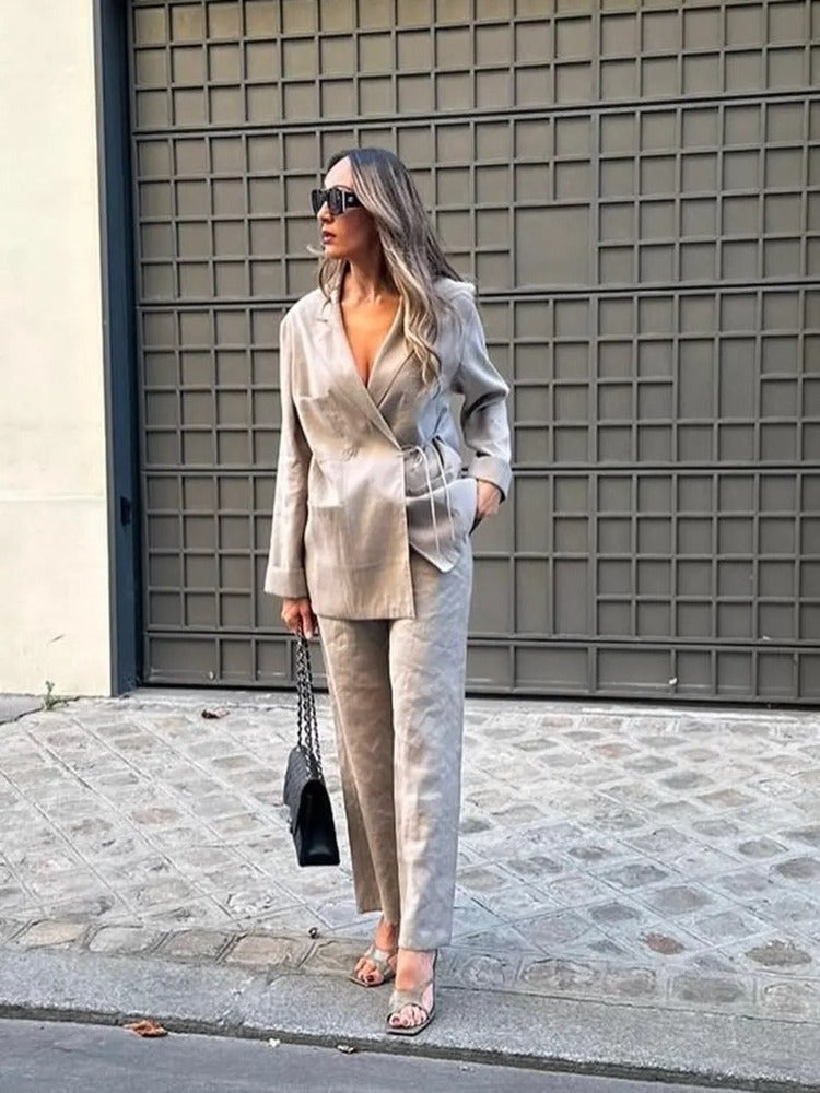 Mila | Two-Piece Suit Women's Relaxed Fit
