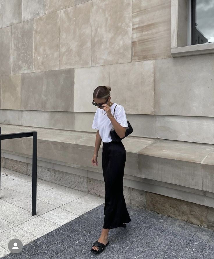 Xara | Flowing Skirt with Satin Sheen