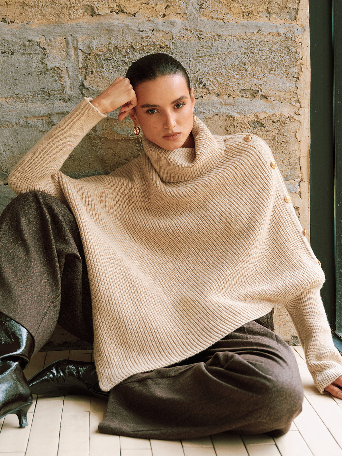 Helene | Knitted Poncho Sweater Apricot