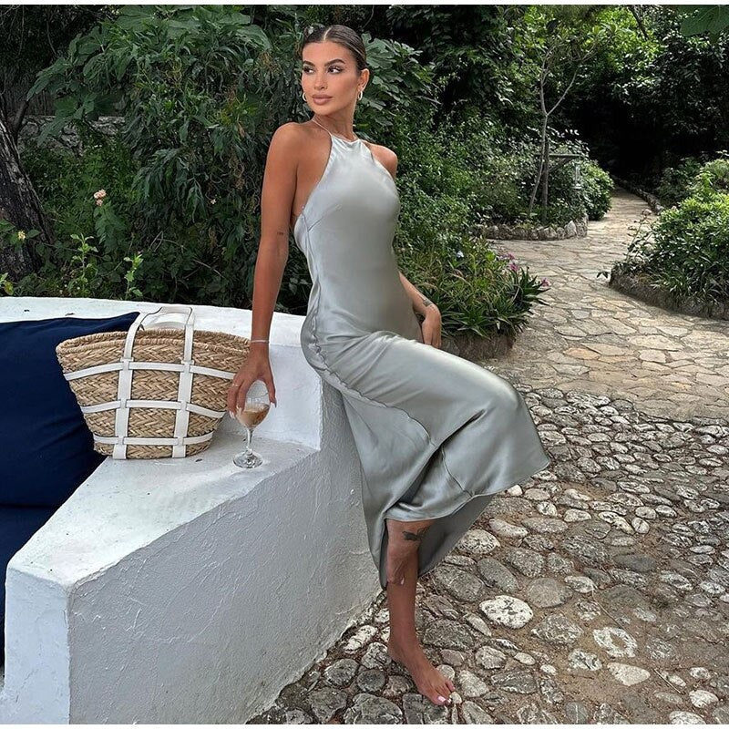 Neris | Elegant Dress Open Back