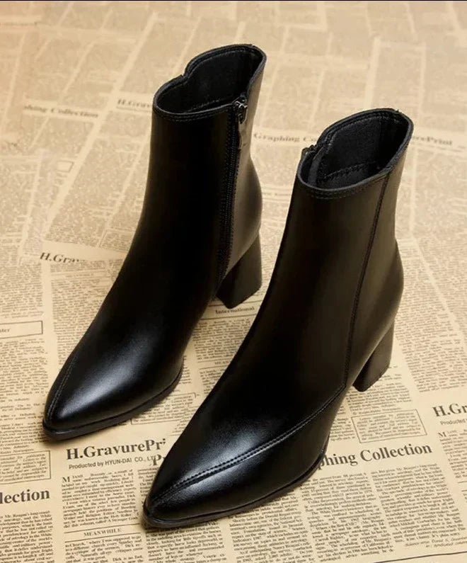 Nyra | Ankle Boots Pointed toe and block heel