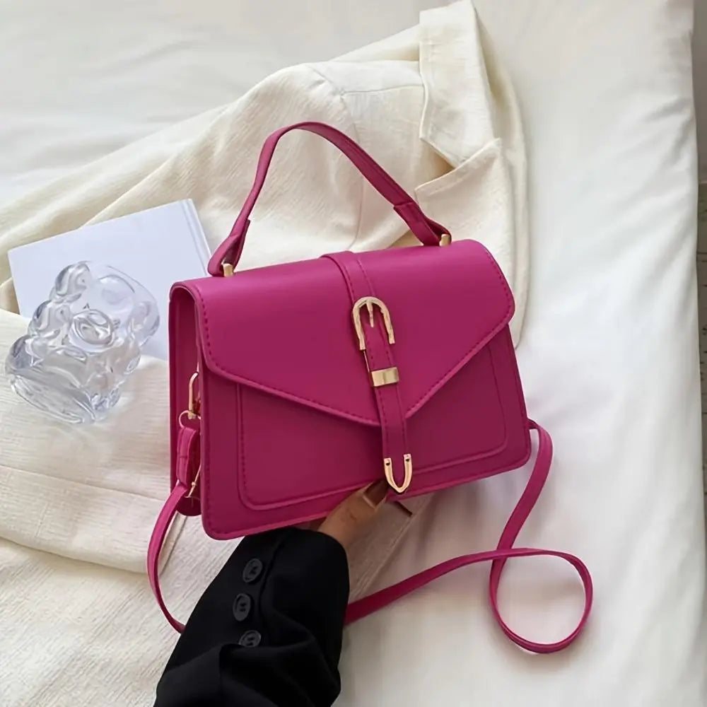 Lupe | Handbag with Gold Buckle Closure