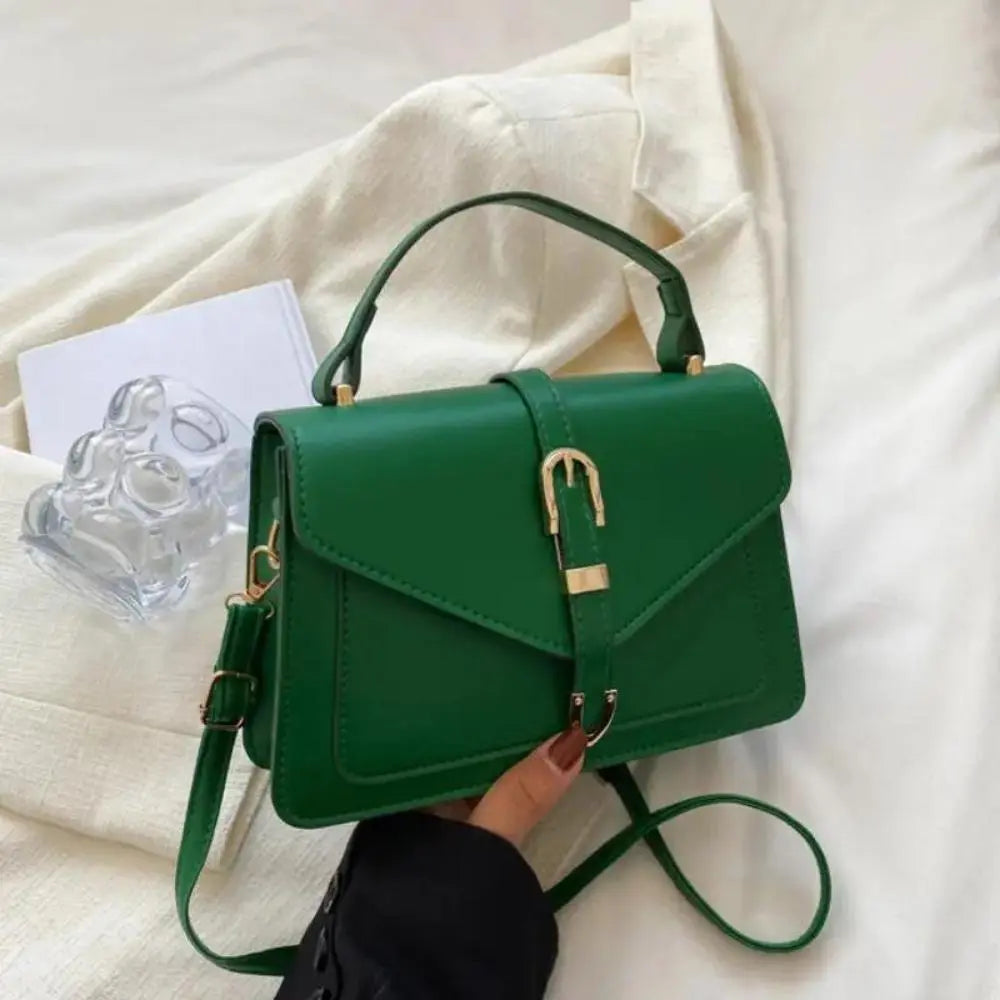 Lupe | Handbag with Gold Buckle Closure