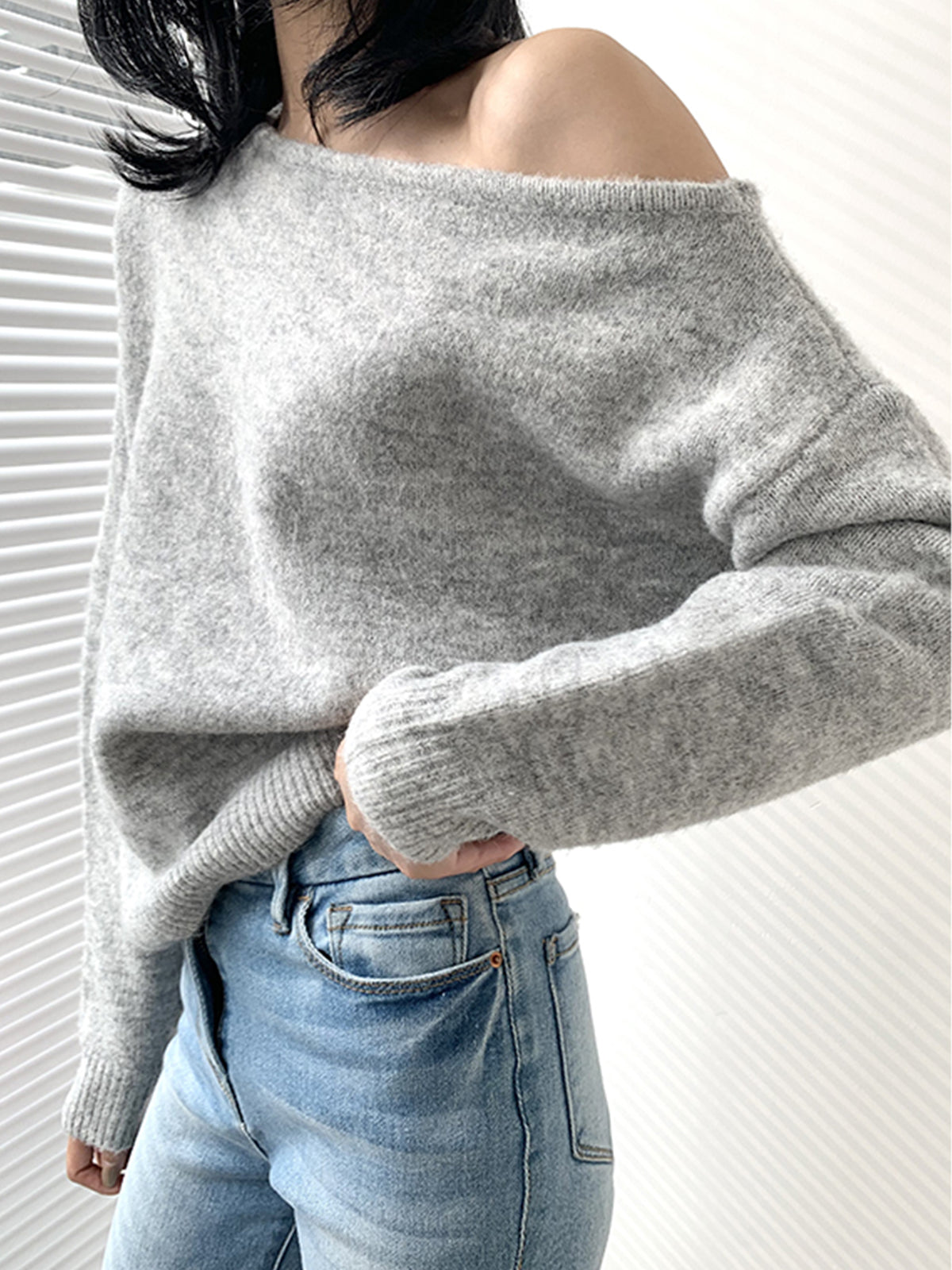 Ethelyn | Sweater Asymmetric Shoulder