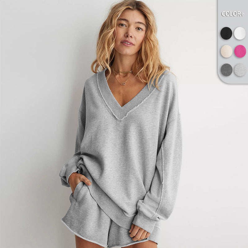 Ezra | V-neck sweatshirt