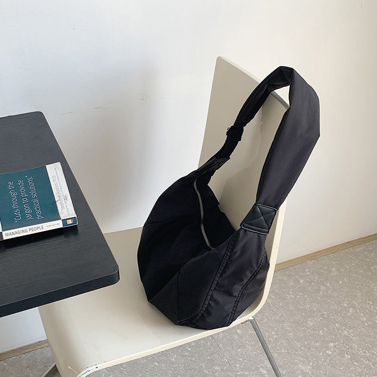Susan | Half-moon Shoulder Bag