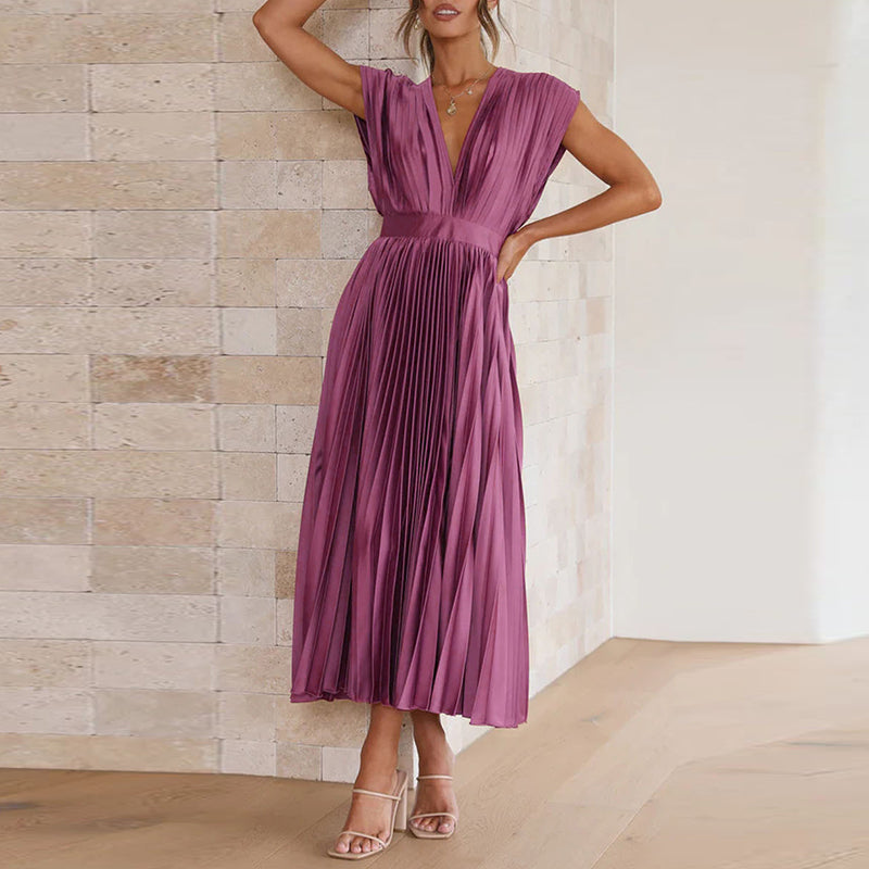 Kylee | Midi Dress with Pleated Midi Skirt and V-Neck