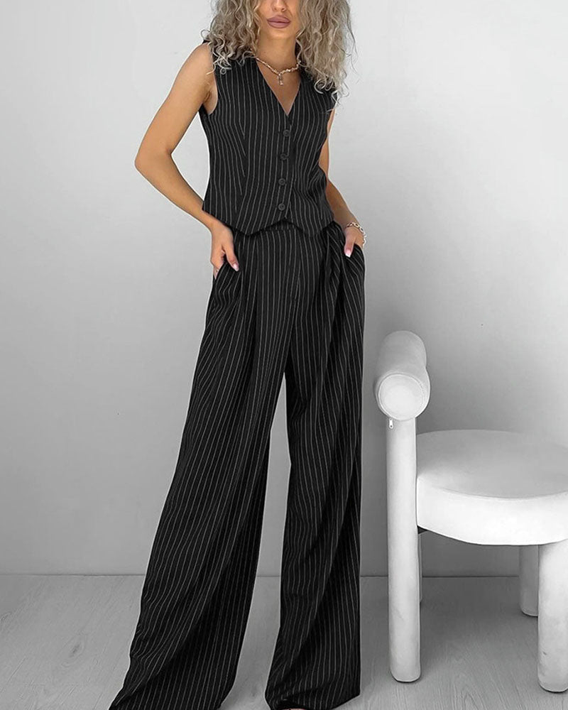 Dea | Women's Pinstripe Suit Set