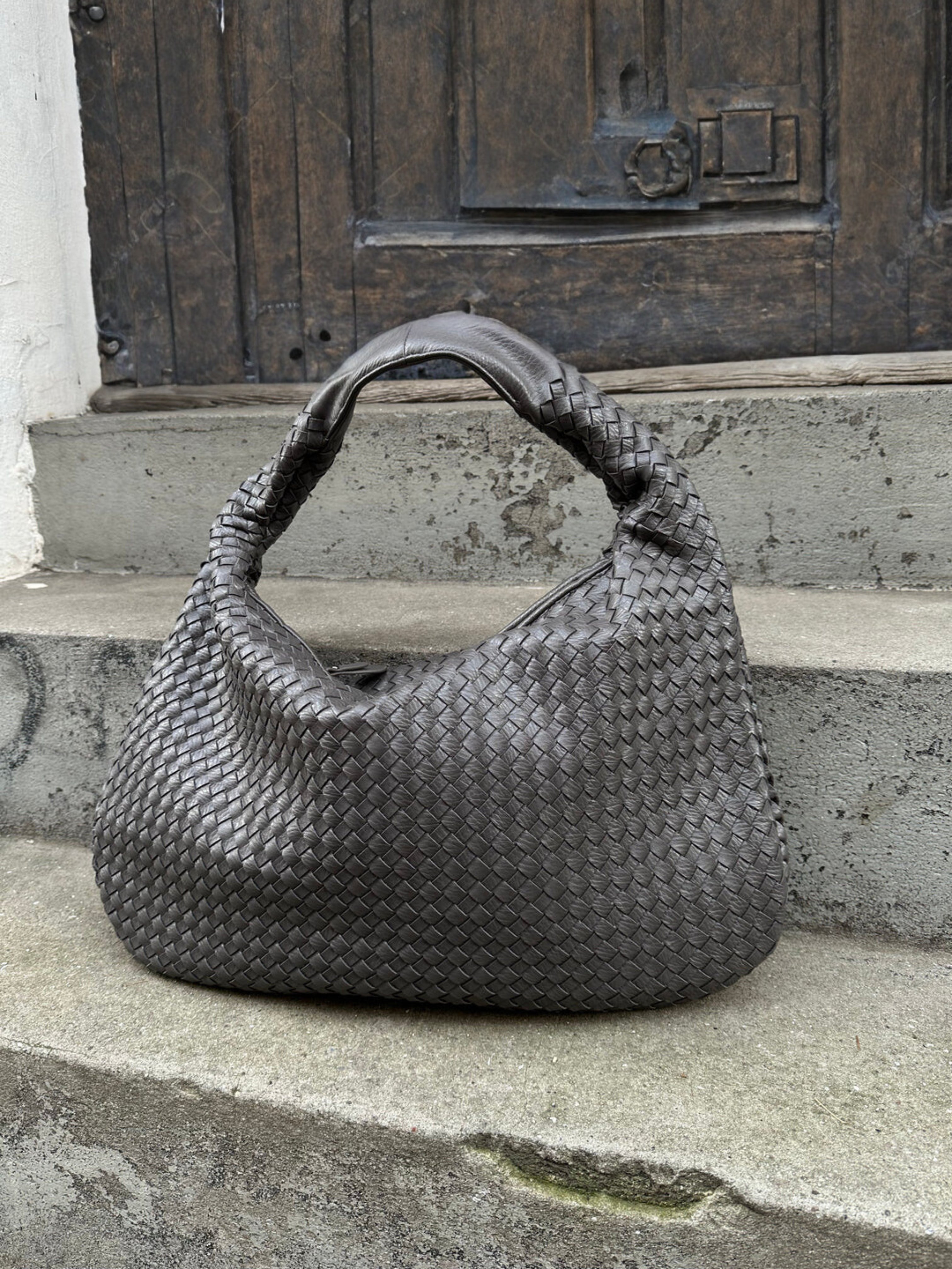 Quirine | Hobo Bag with Intricate Woven Leather Design