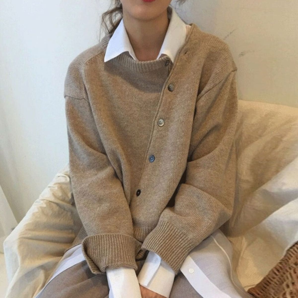 Tami | Women's Cardigan with Asymmetrical Buttons