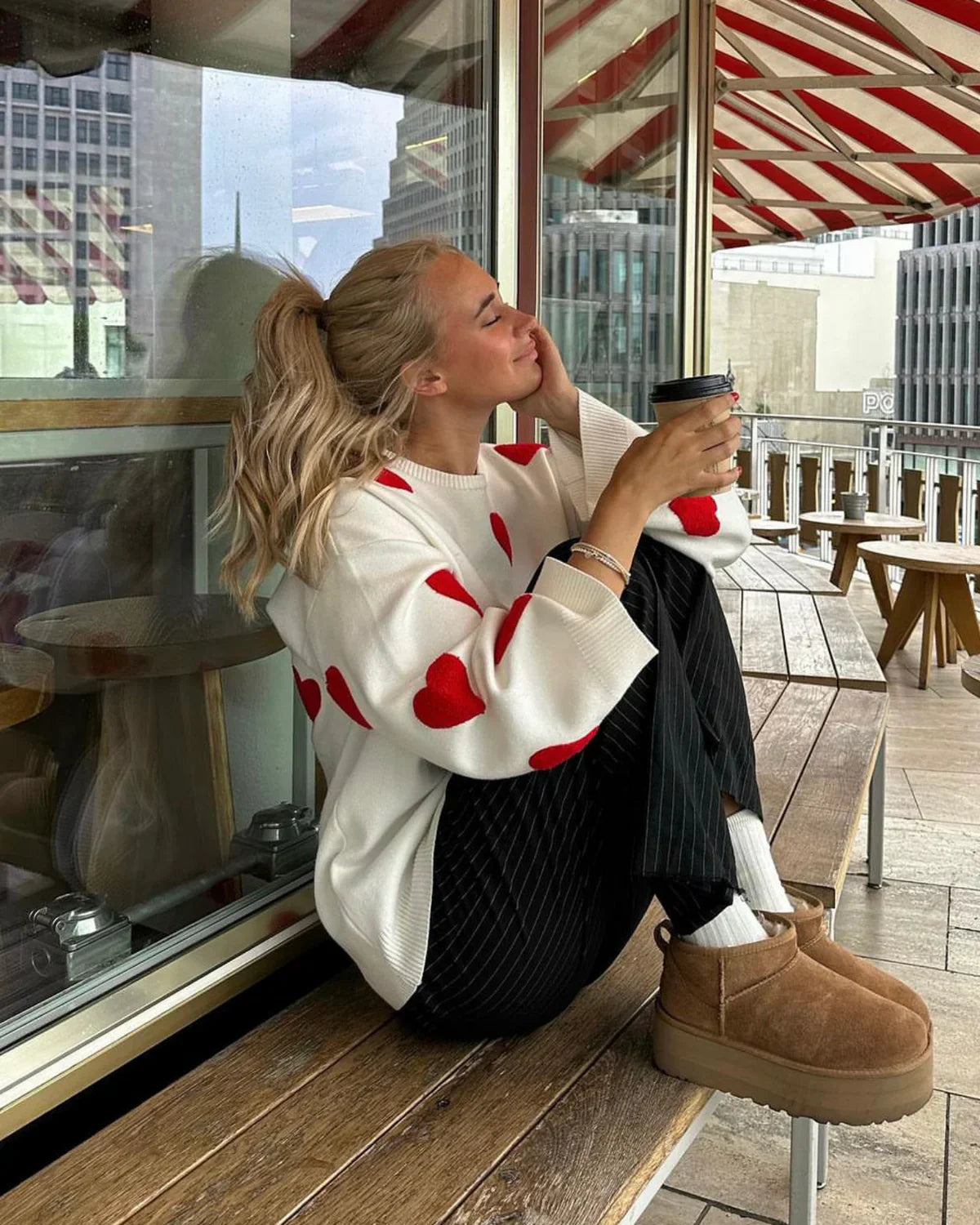 Joely | Women's Sweater with Heart Pattern