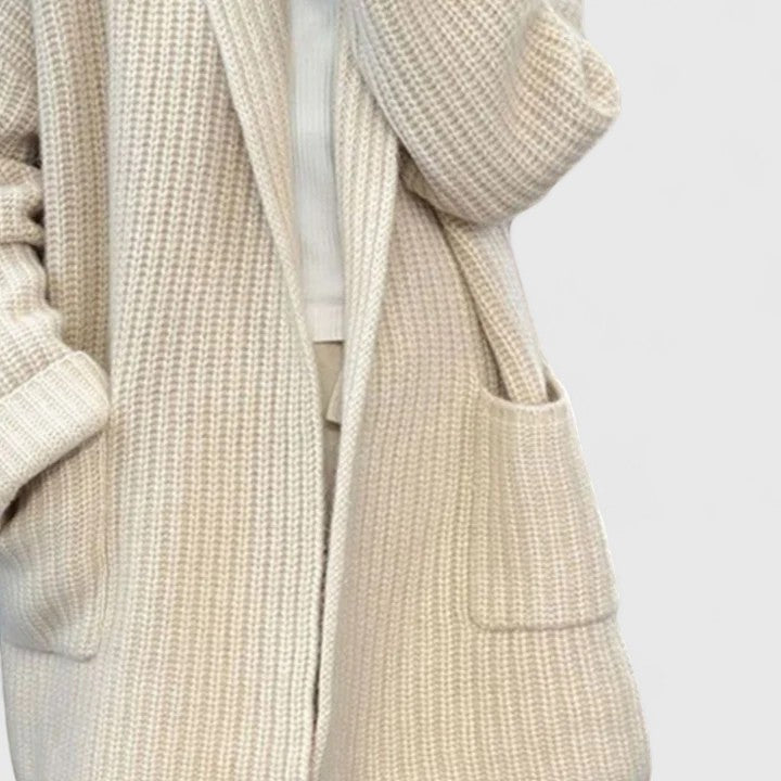 Amy - Comfortable Cardigan