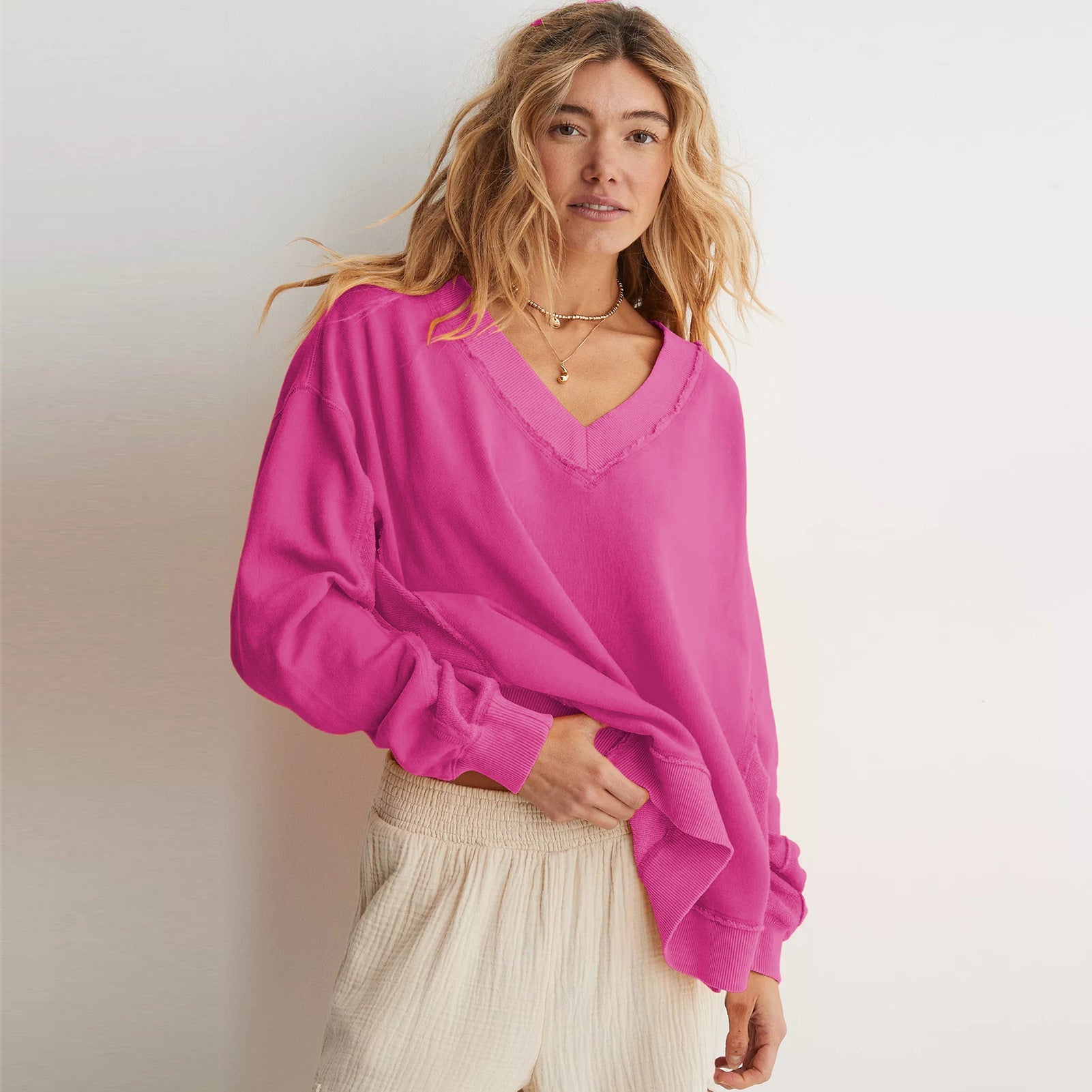 Ezra | V-neck sweatshirt