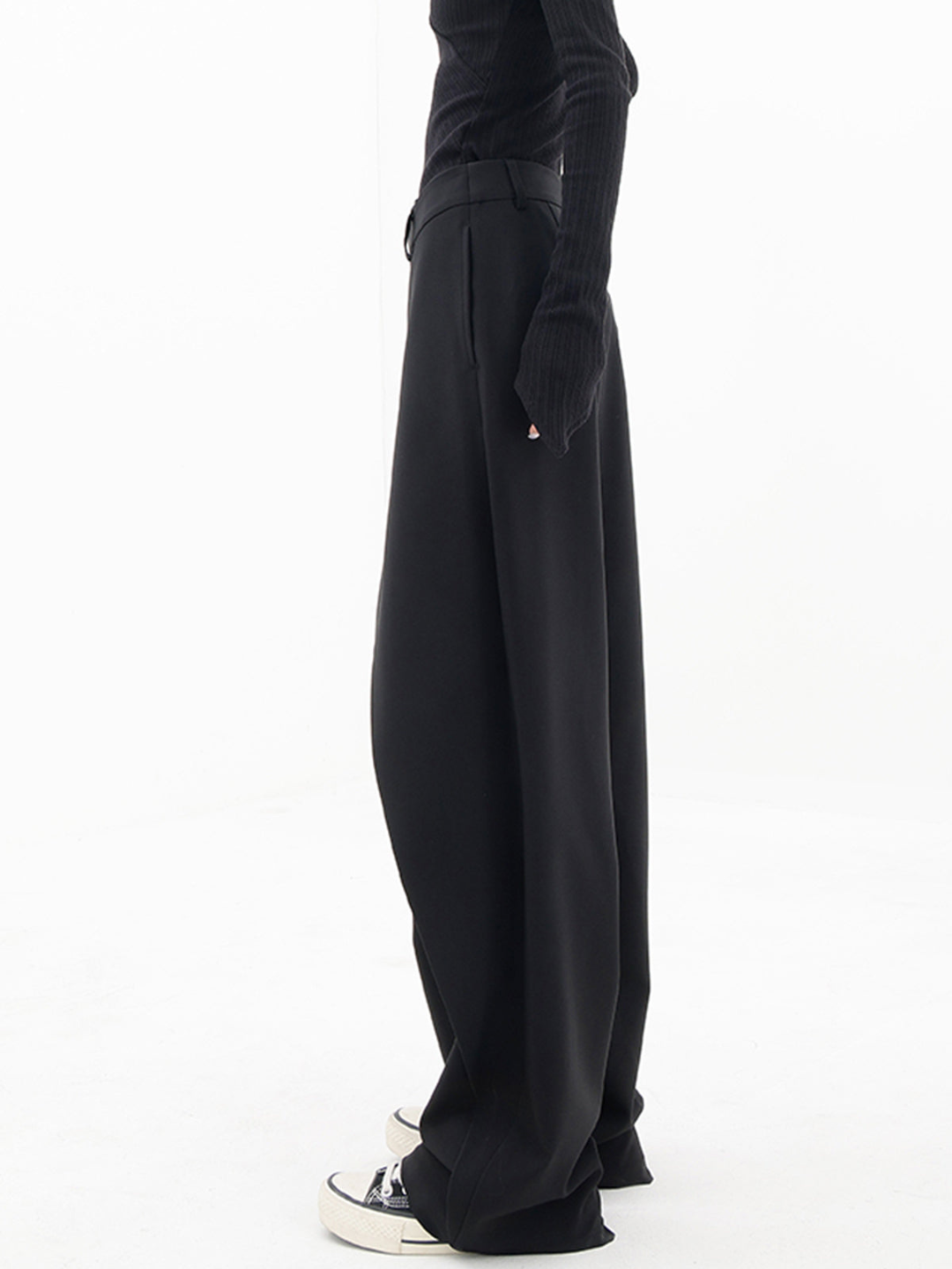 Saarin | Trousers with an Asymmetrical Wrap Design