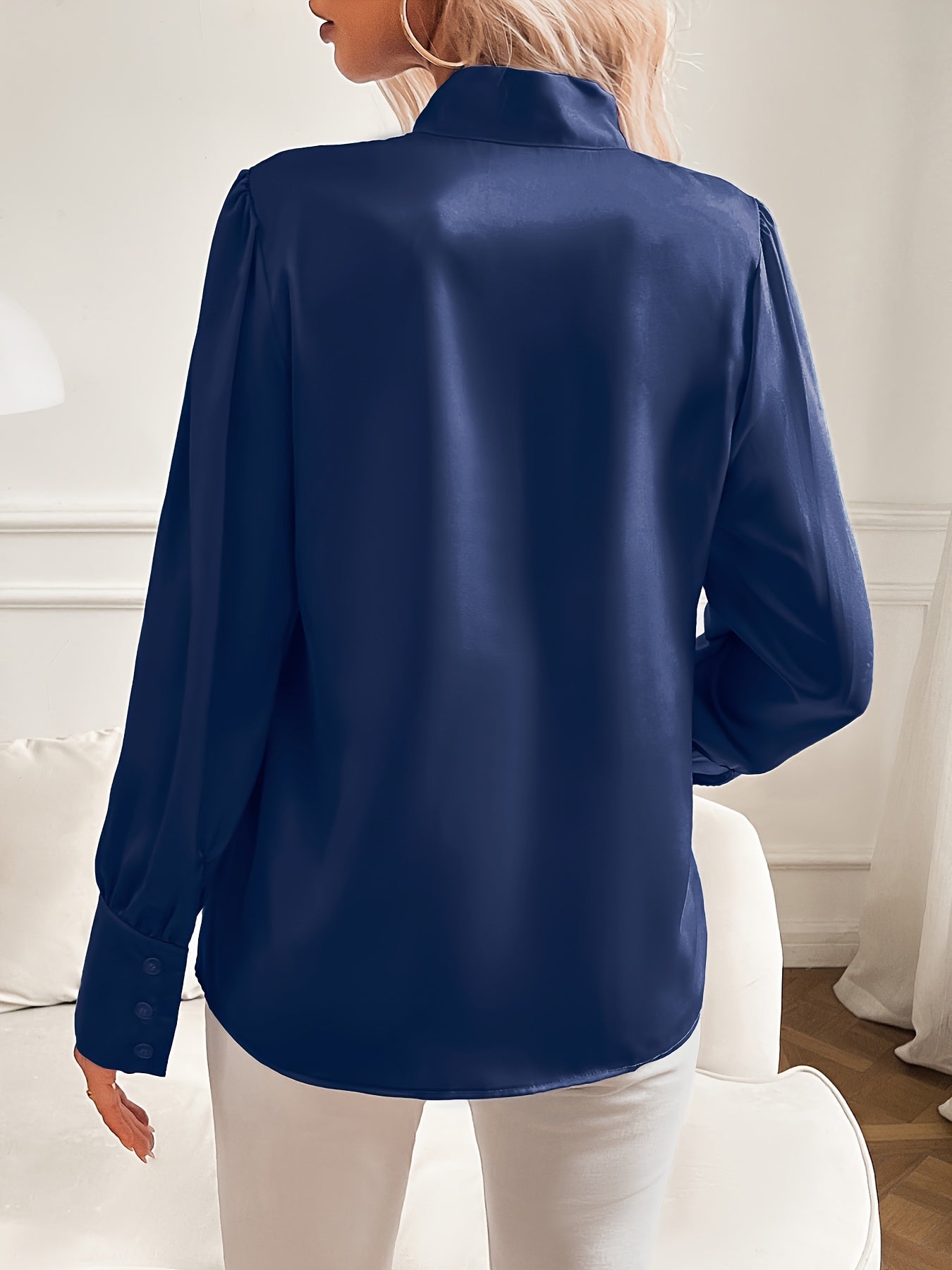 Isabella | Blouse with Large Bow Neckline