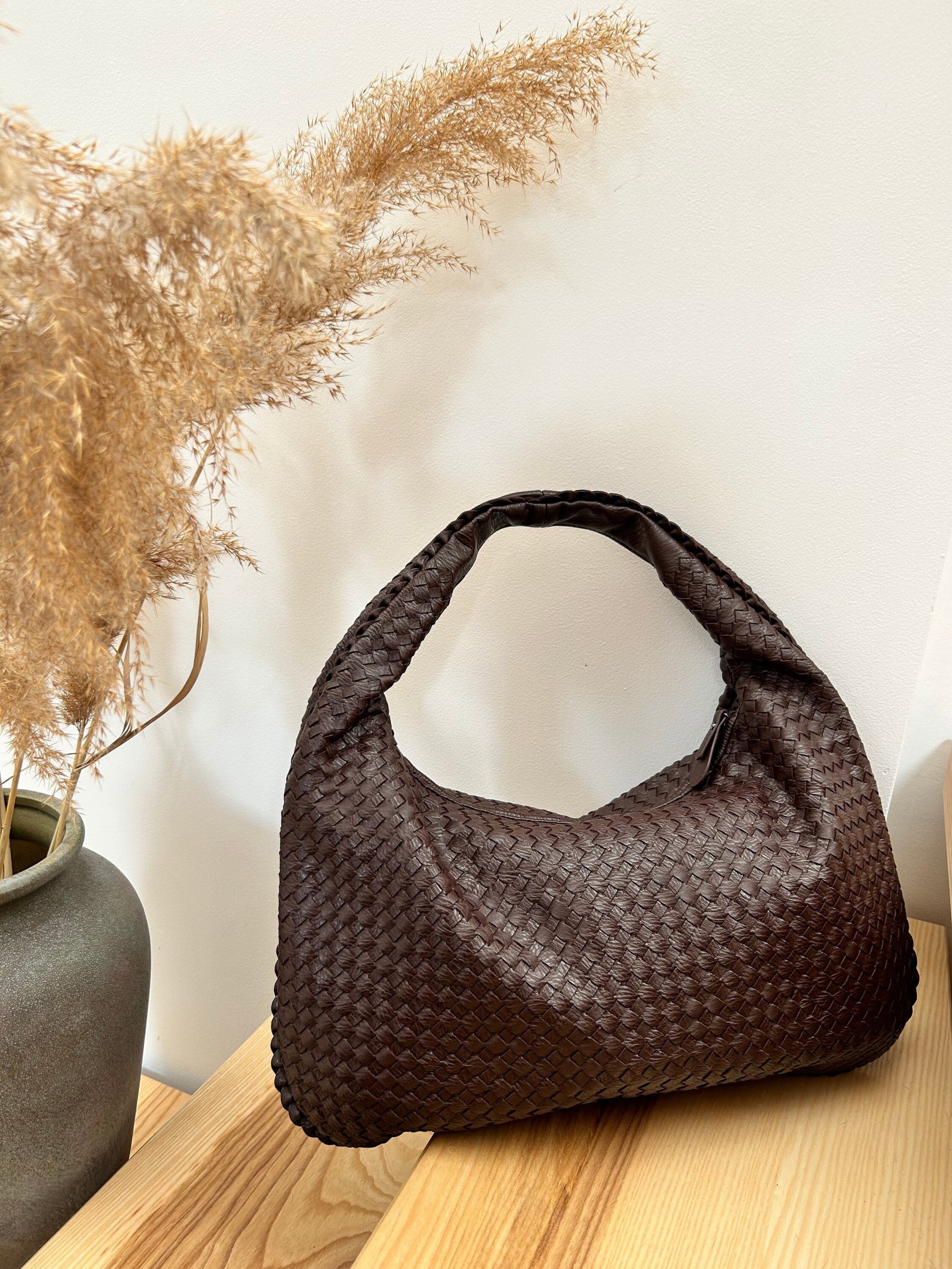 Quirine | Hobo Bag with Intricate Woven Leather Design