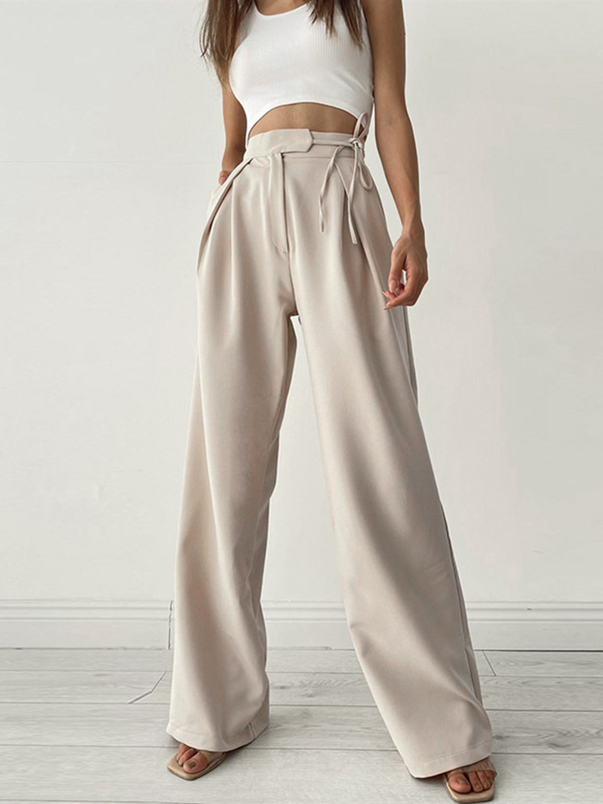 Orelia | Wide Leg Trousers Beige