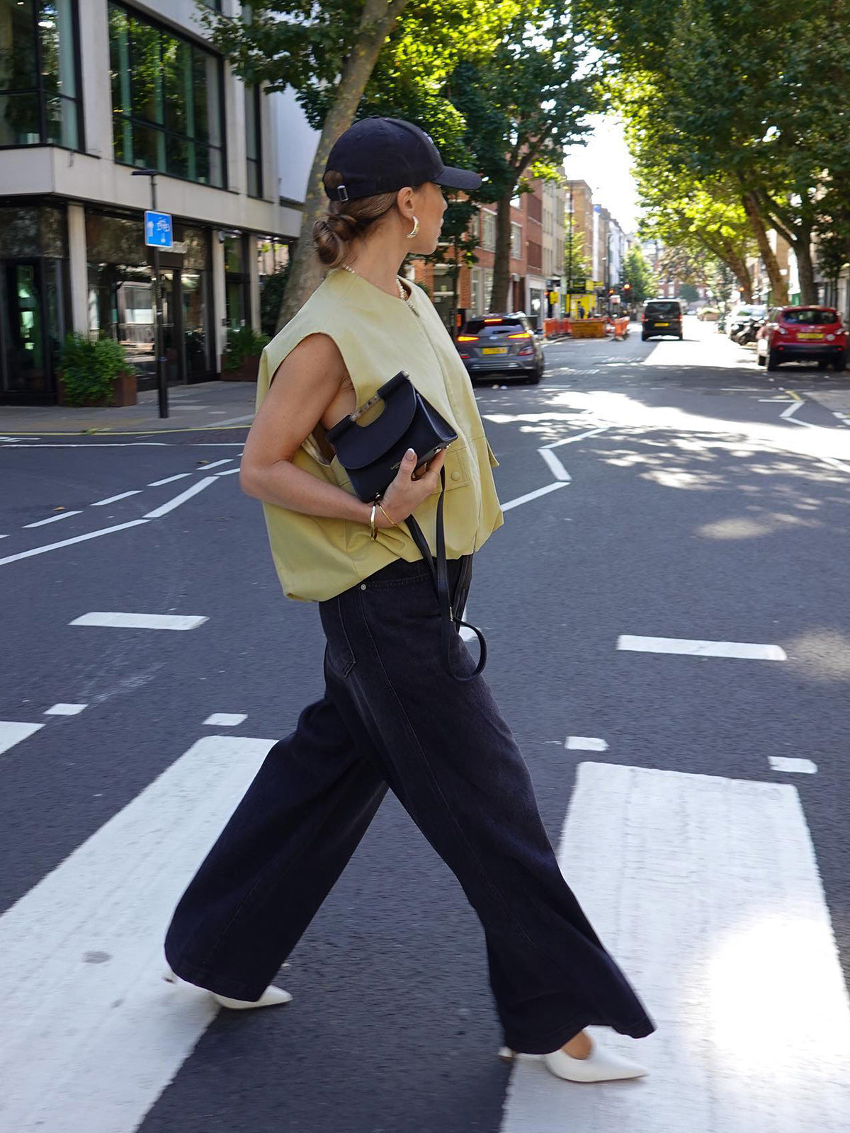Brooklyn | Sleeveless Vest with Zipper and Pockets Yellow