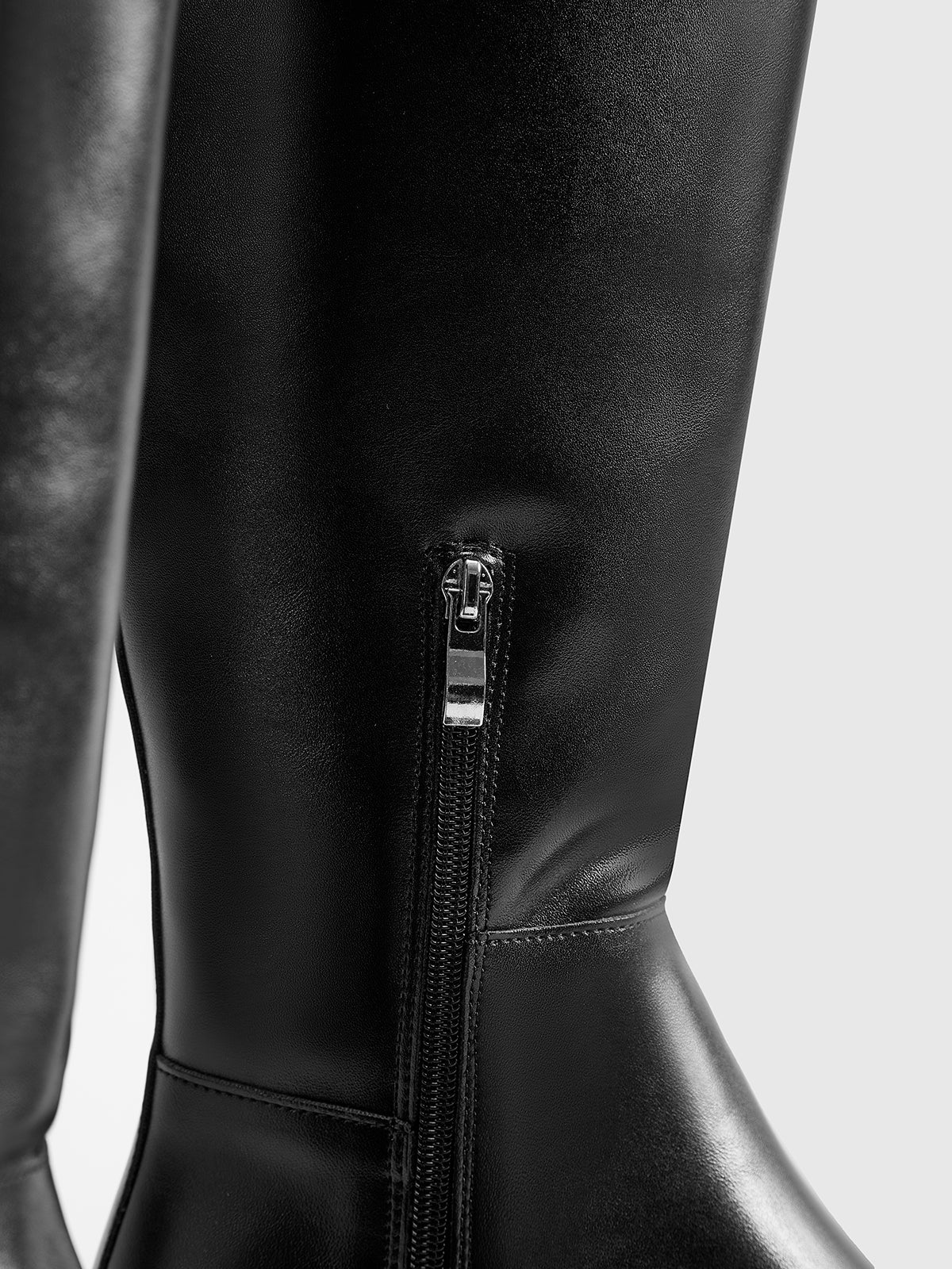 Candyce | Knee-high boots with zipper
