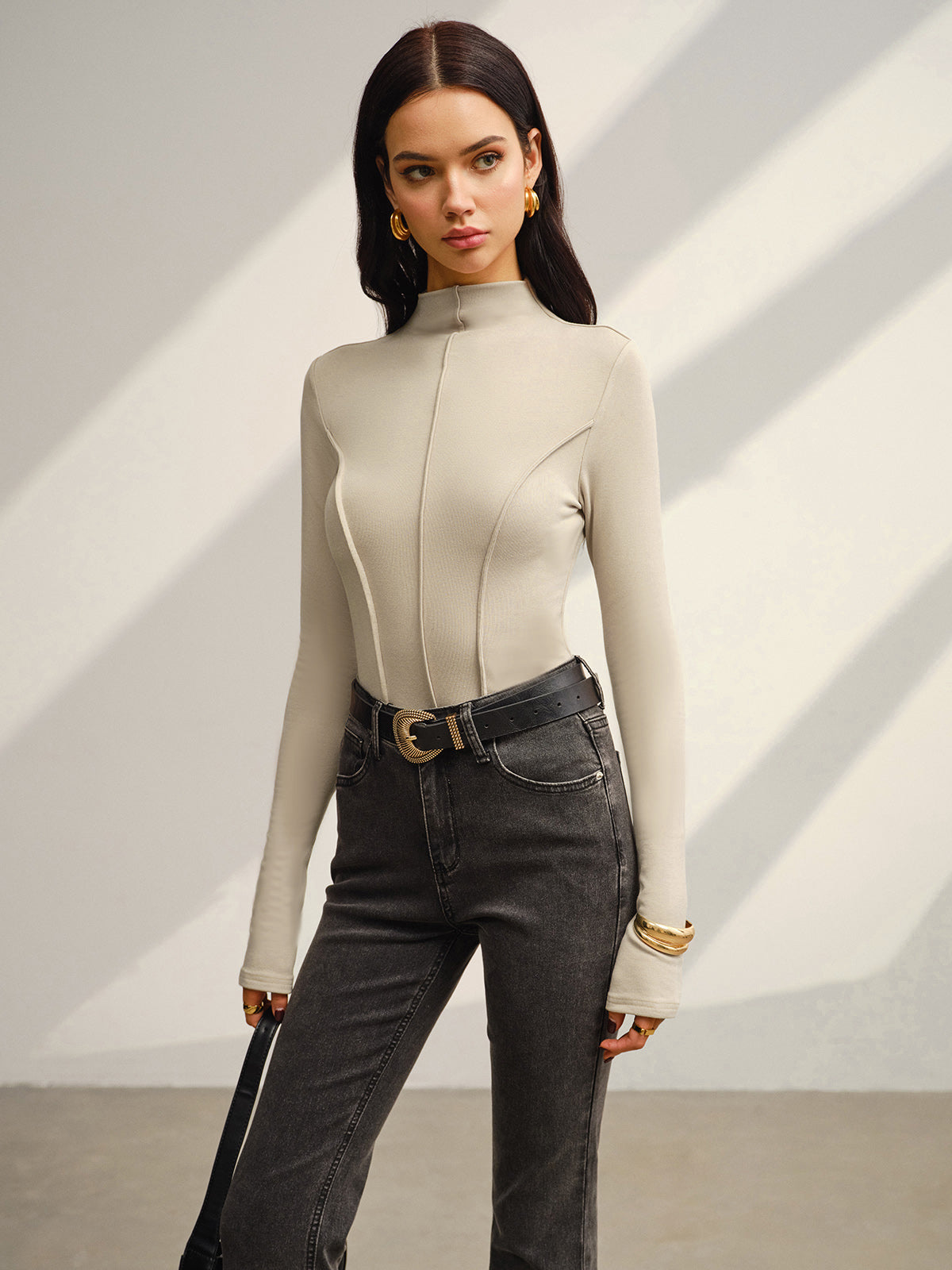 Mallorie | Khaki Top with Seam Details & Thumbholes