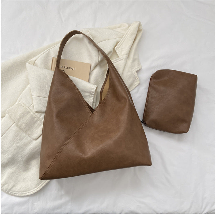 Citlali | Shoulder bag with V-closure