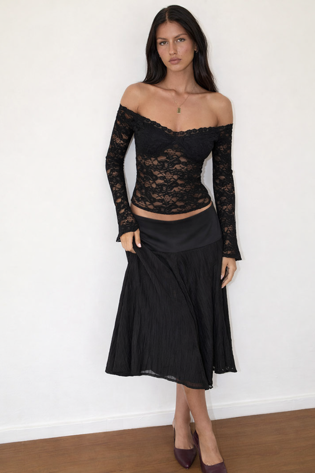 Cori | Top Lace Off-Shoulder