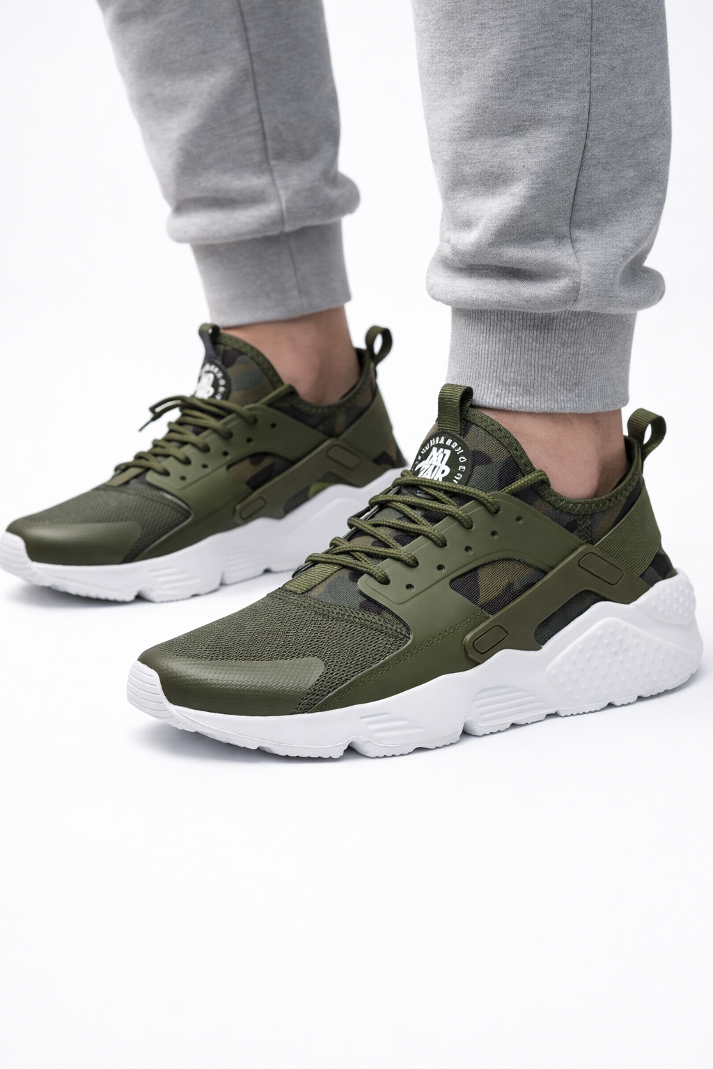 Lena | Sneakers with External Heel Strap