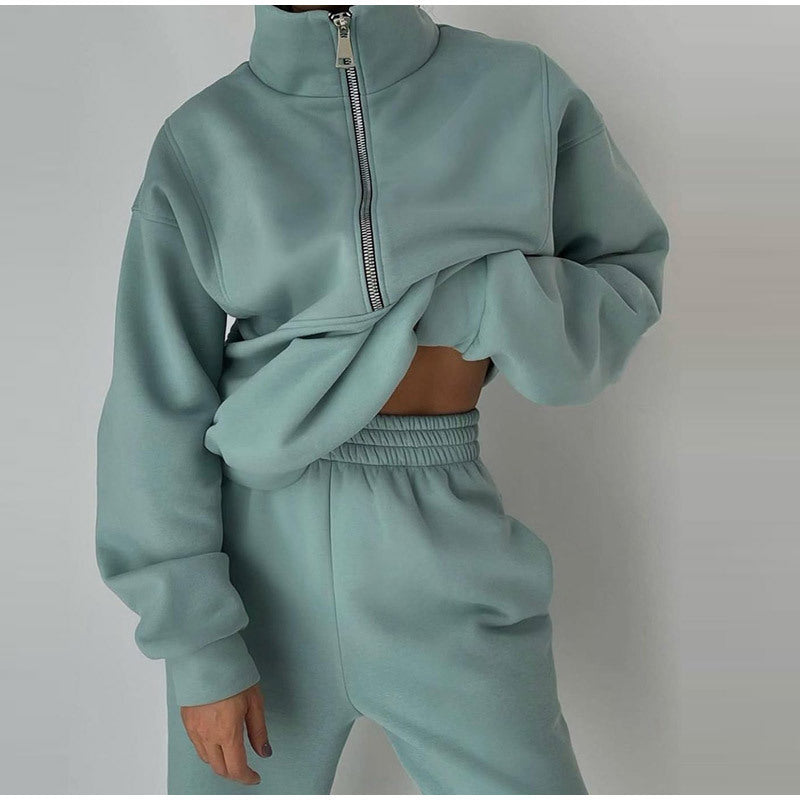 Rashida | Tracksuit Half-zip mock neck design