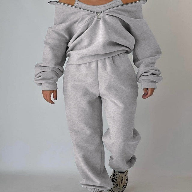 Rashida | Tracksuit Half-zip mock neck design