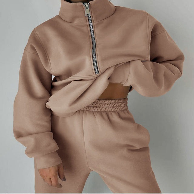 Rashida | Tracksuit Half-zip mock neck design