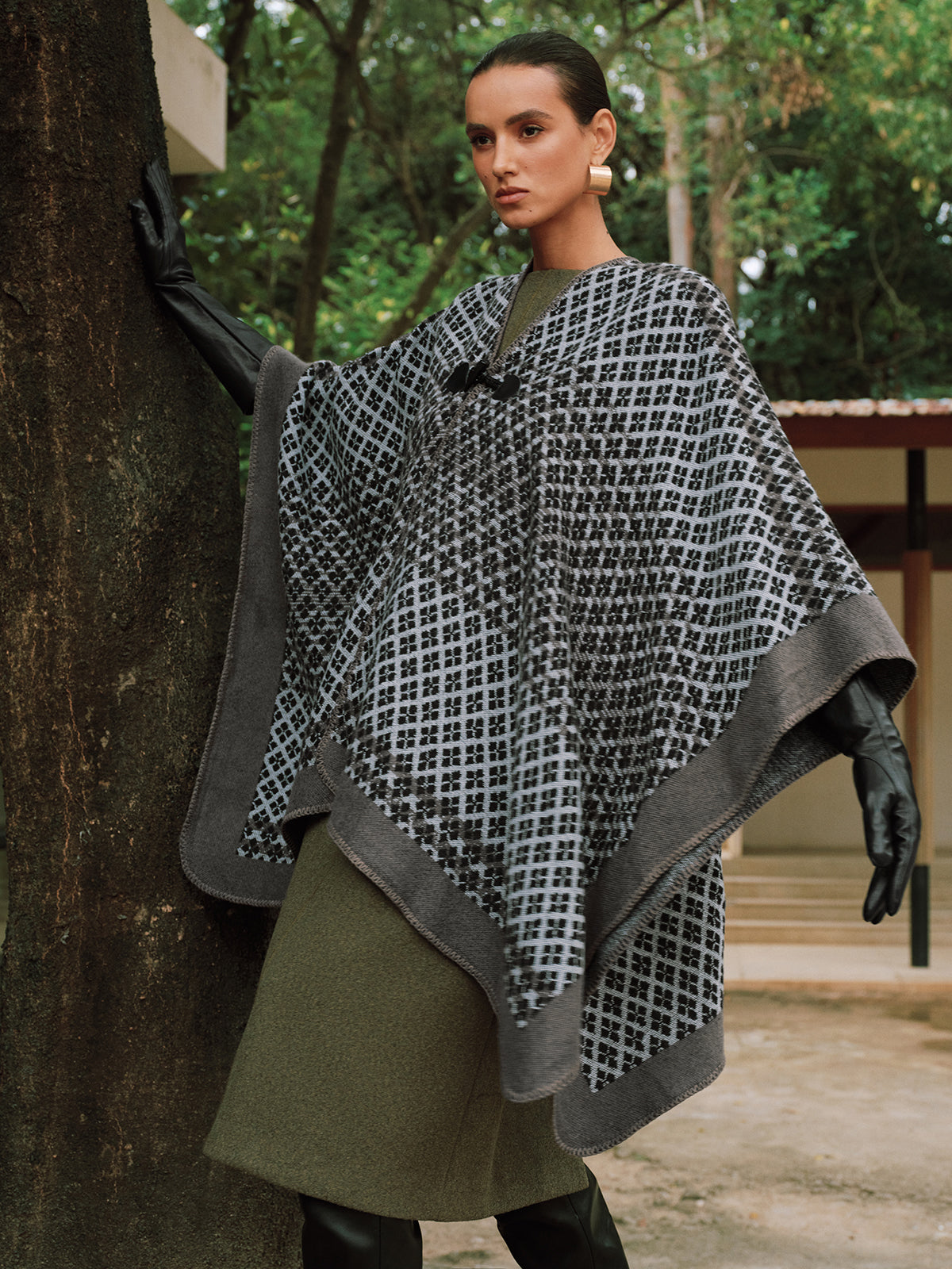 Ofelia | Poncho Geometric Pattern