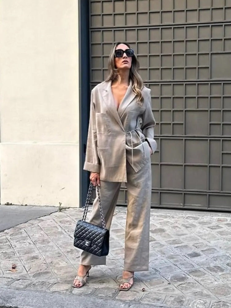 Mila | Two-Piece Suit Women's Relaxed Fit