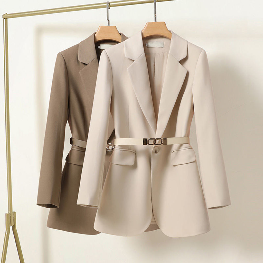 Kaelis | Fitted Blazer with Belt