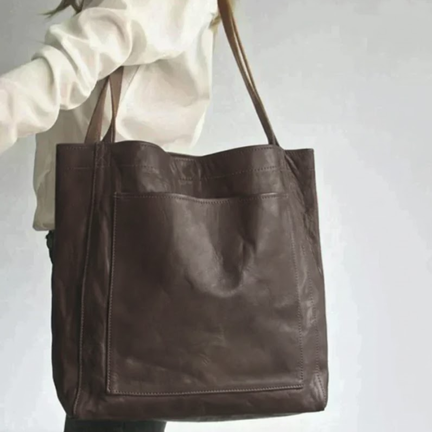 Davida | Leather Bag with Outside Pocket
