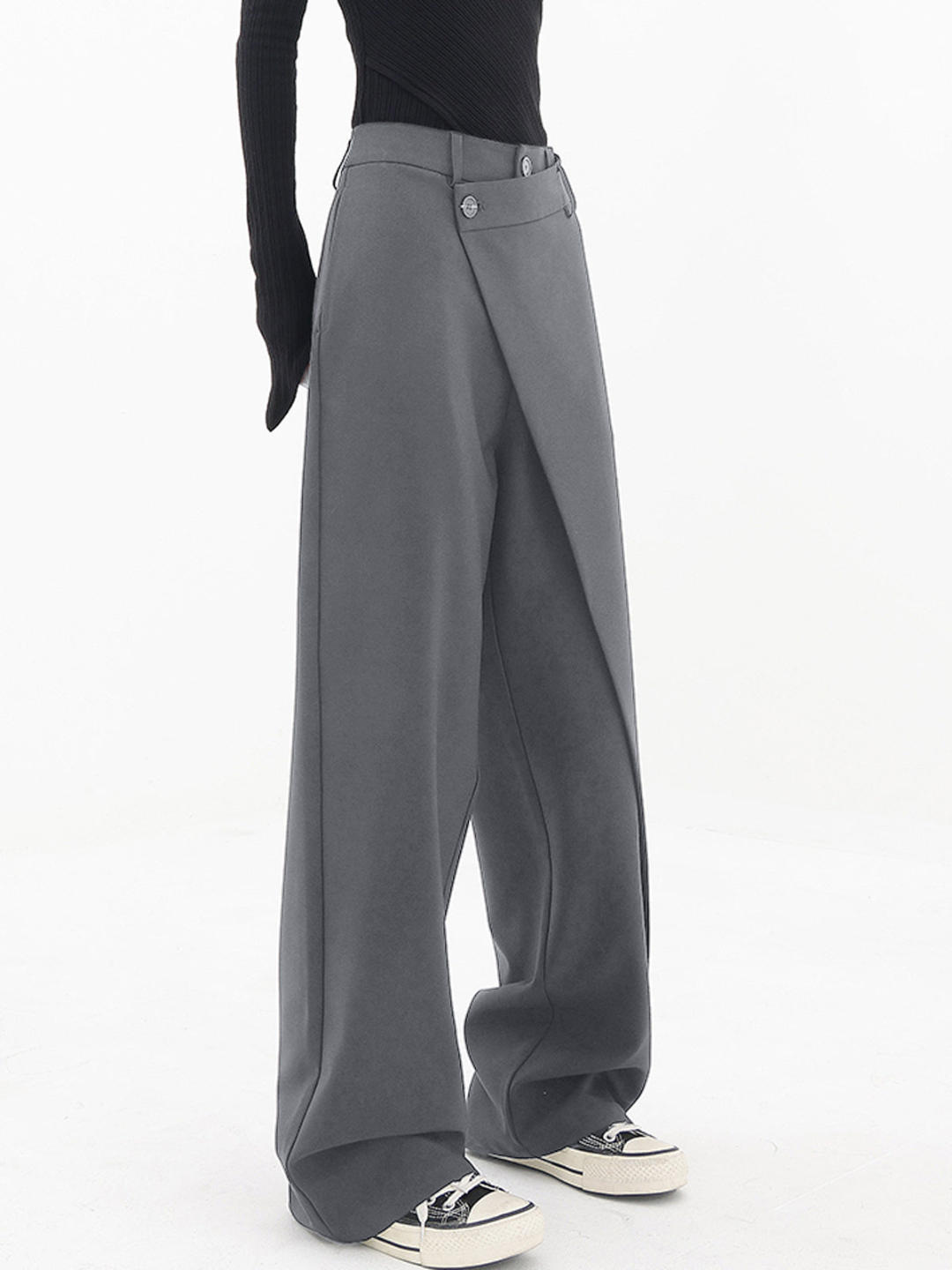 Saarin | Trousers with an Asymmetrical Wrap Design