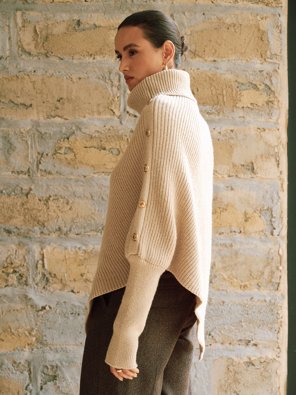Helene | Knitted Poncho Sweater Apricot