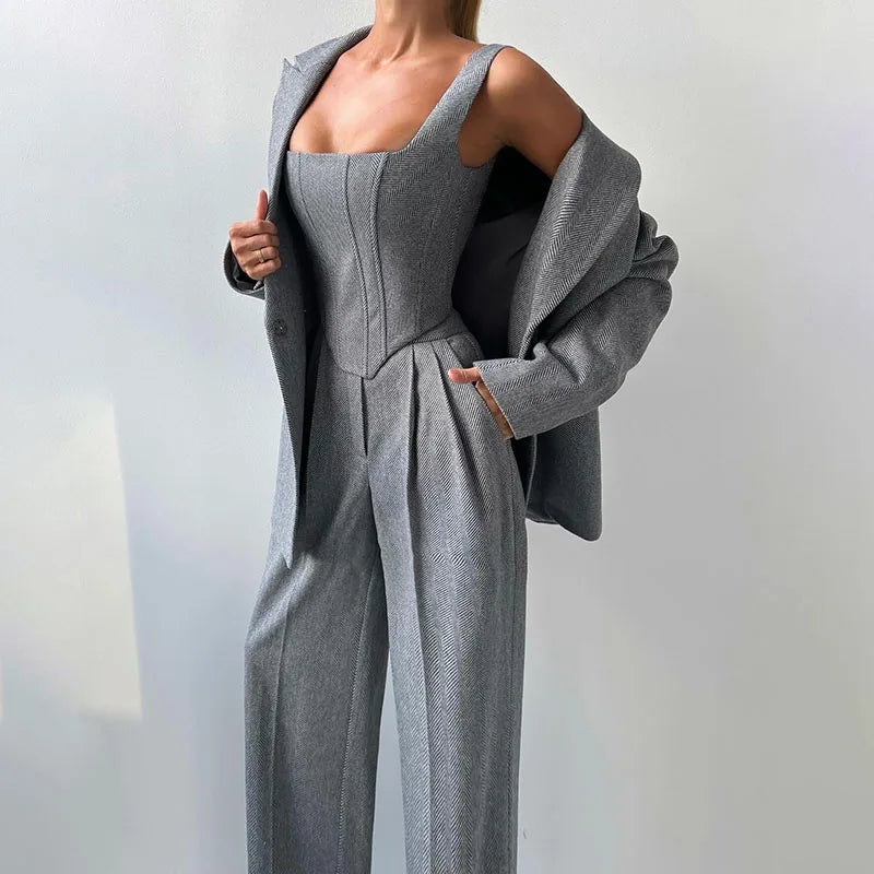 Pat | Suit set with corset top, blazer and trousers
