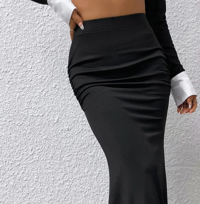 Jordana | Skirt Flattering Mermaid Model