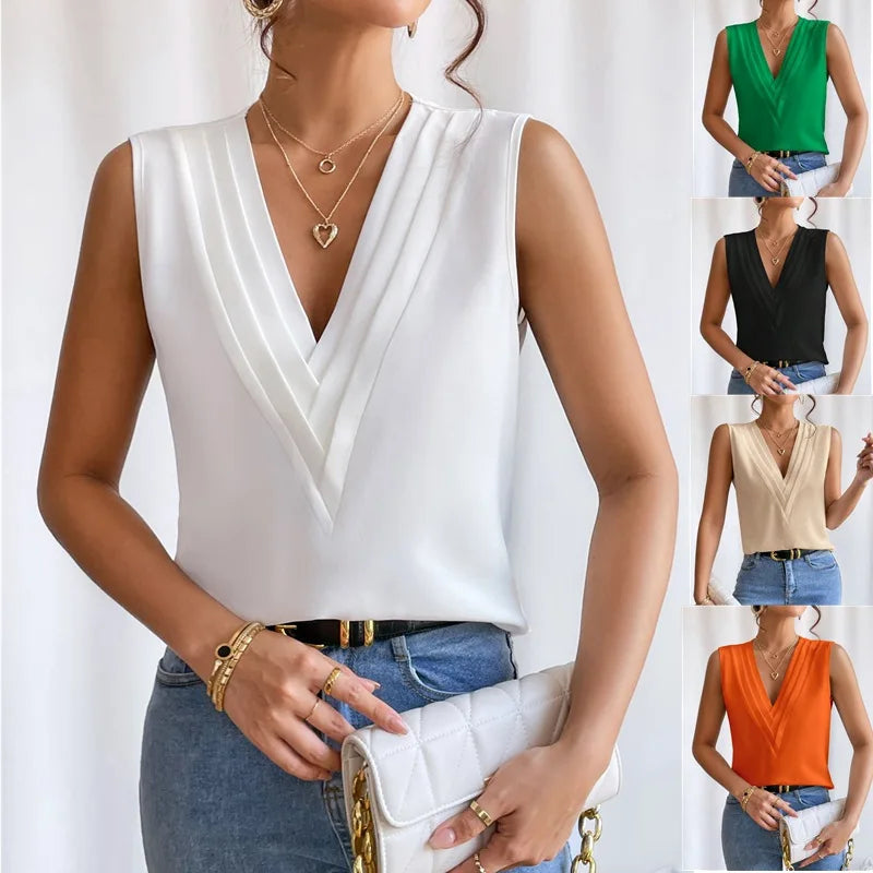 Anja | Blouse with deep V-neck